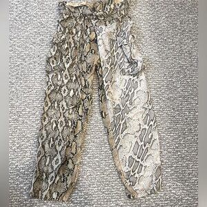 Zara Dressy Cargo Animal Print Pants